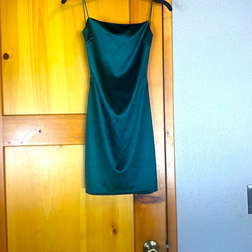 SM EMERALD MINI DRESS
